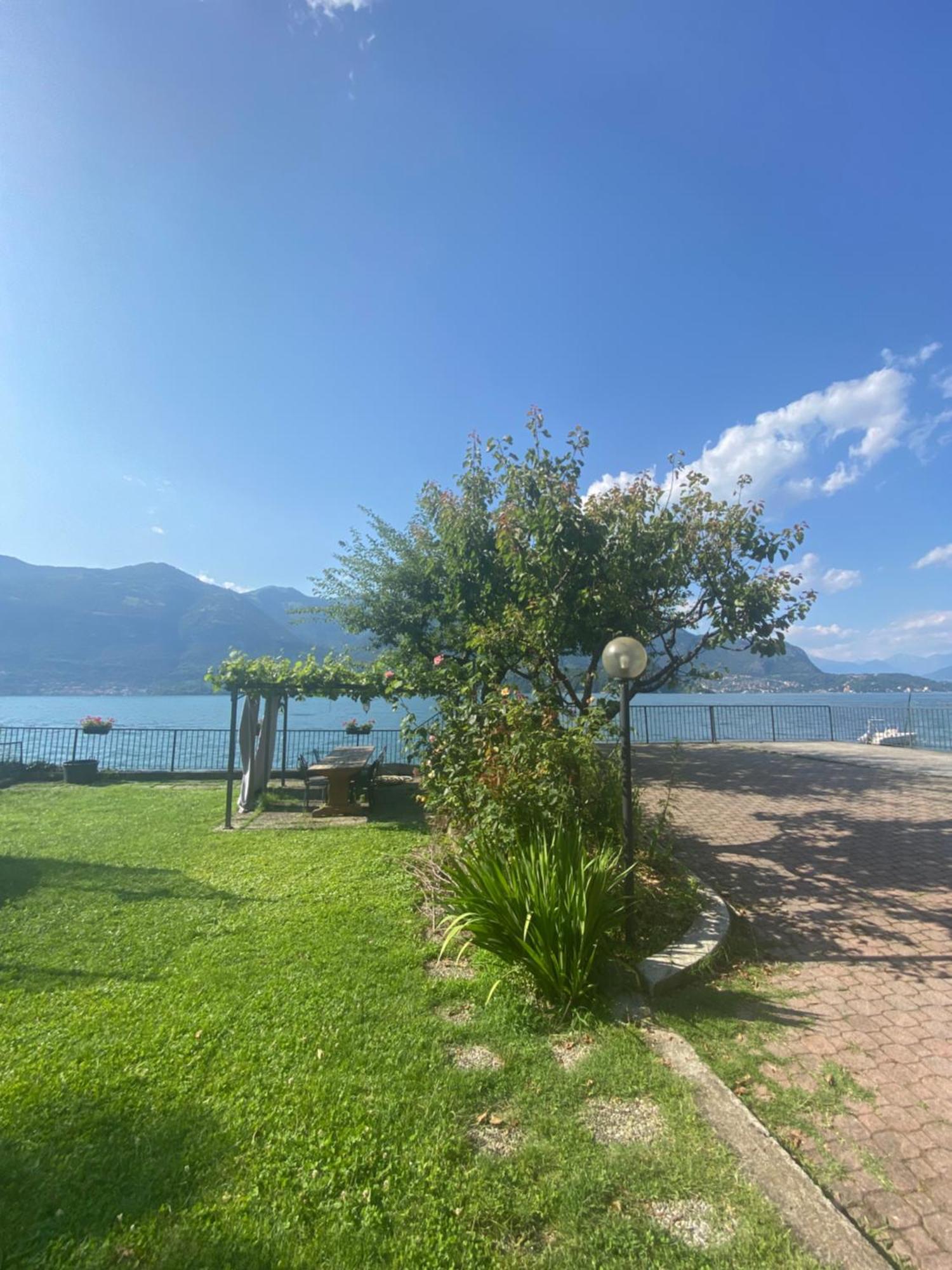 Peonia Apartment - Appartamento Vista Lago Лезено Экстерьер фото